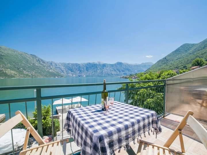 Apartments Iva Kotor Exterior foto